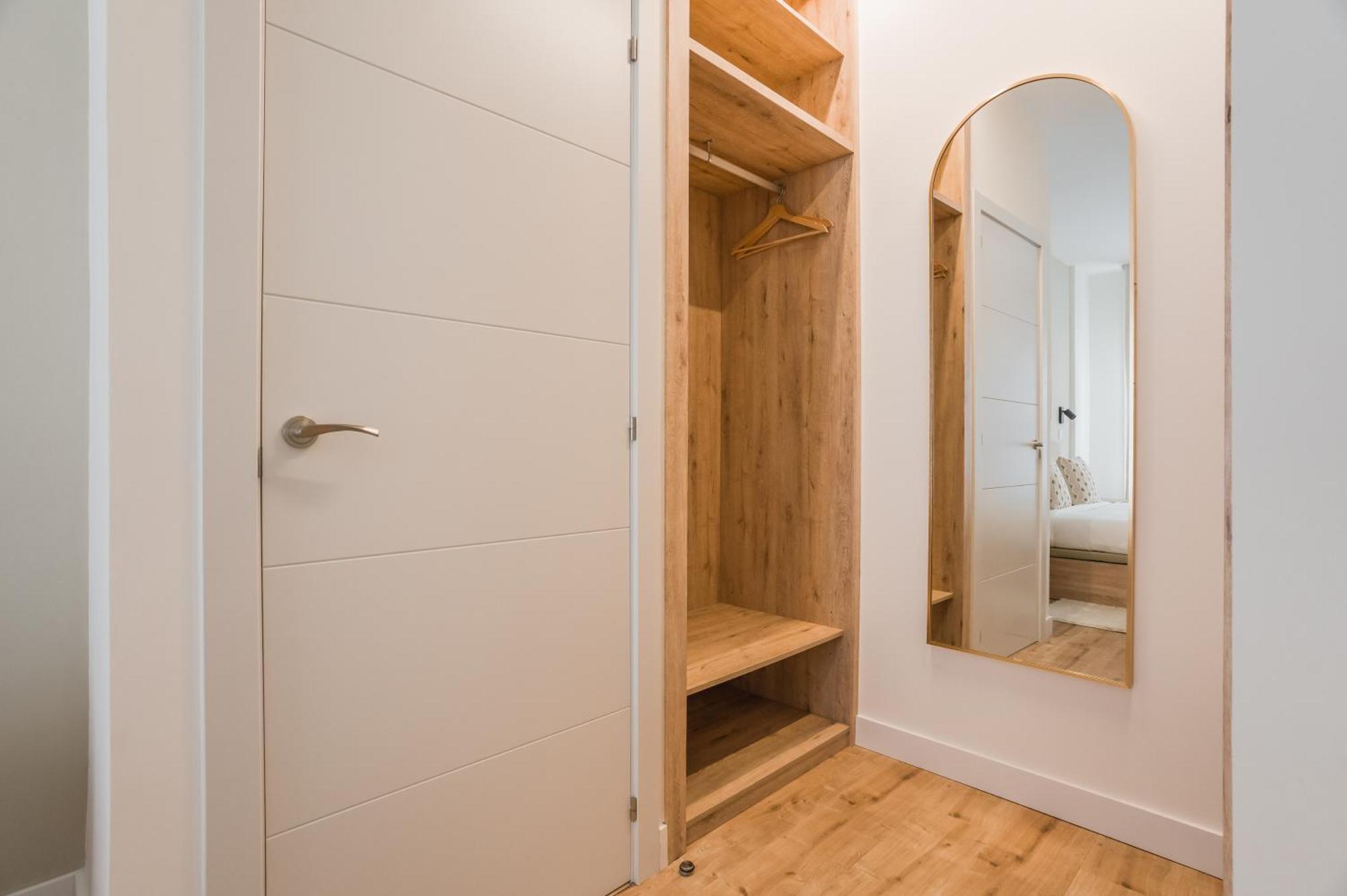 Spacious Stylish - 2bd 1bth - Cuatro Caminos